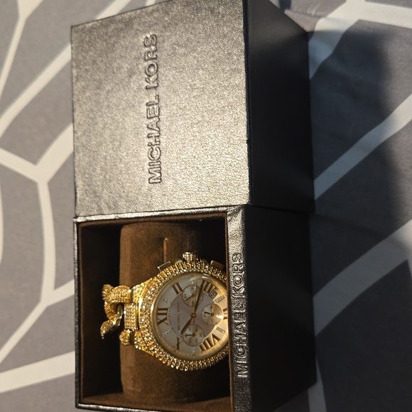 Michael Kors Camille Chronograph Champagne Dial Gold-tone Glitz Watch- - Picture 9 of 9